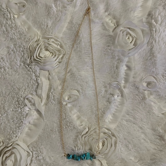 Turquoise Simple Necklace Gold Adjustable Chain - Picture 3 of 3